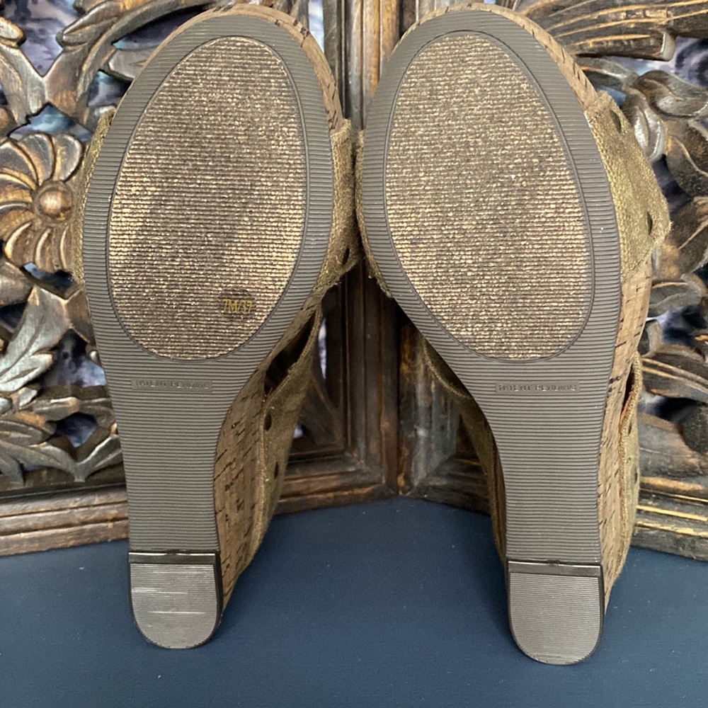 Lucky Brand- Miller 2 Camo Wedge Platform Sandal - Picture 4 of 9